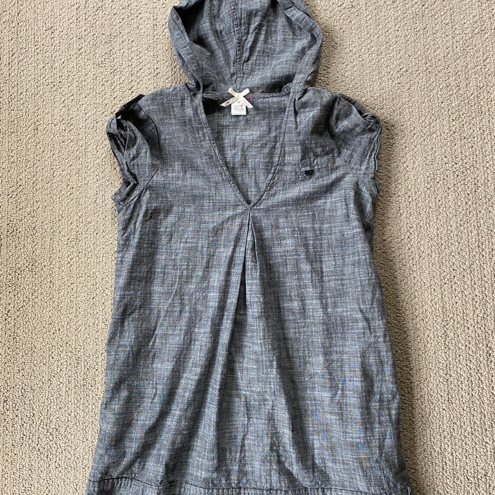 J❤️ Sixteen Linen Top